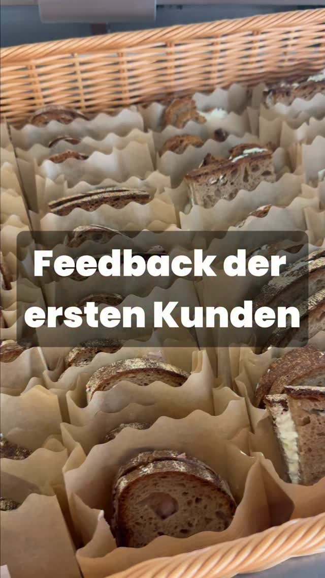 Korb voller frisch belegter Dinkel-Sauerteigbrote — Feedback der ersten Kunden